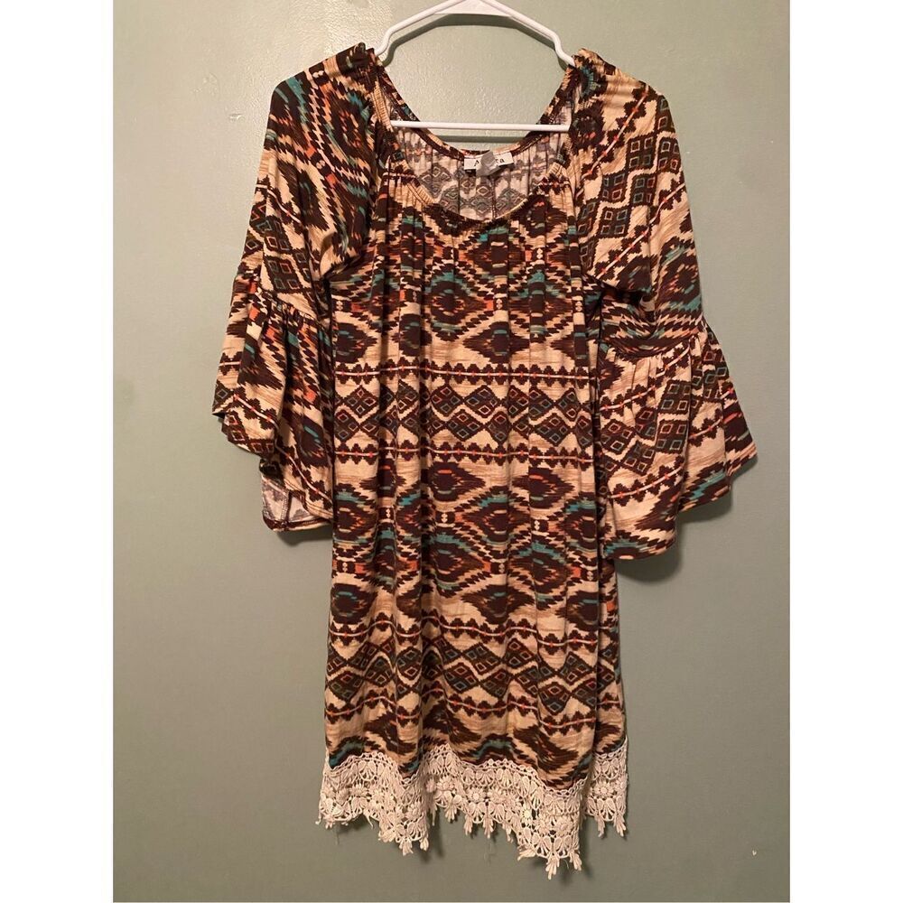 Adara Tribal Print Lace Bottom Short Flutter Sleeve Dress Size Medium